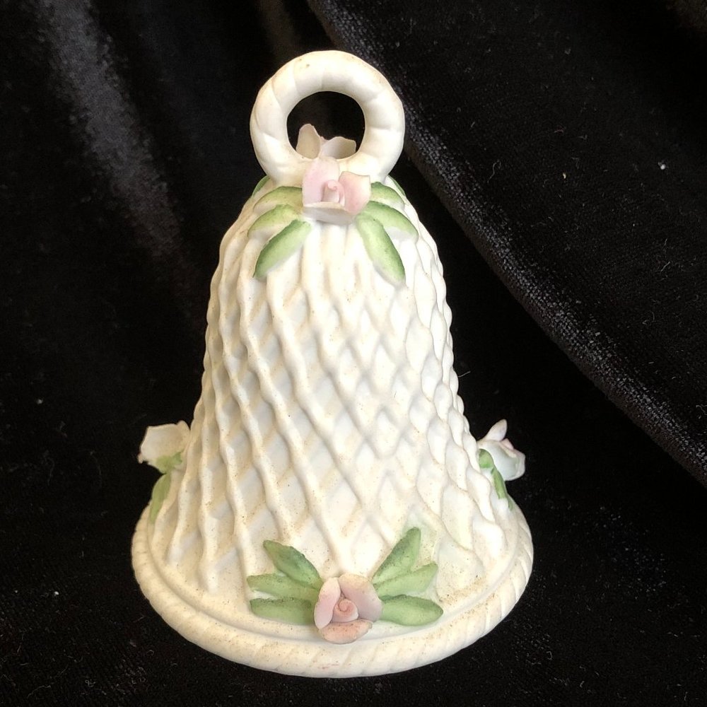 Vintage LEFTON CHINA 1984 Ceramic Porcelain Bell